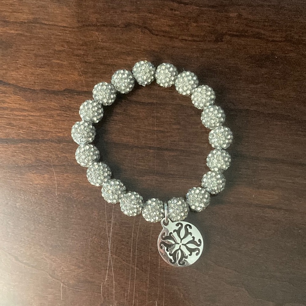 Stretchy bracelet